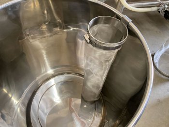 Closeup of 4" hop filter in kettle